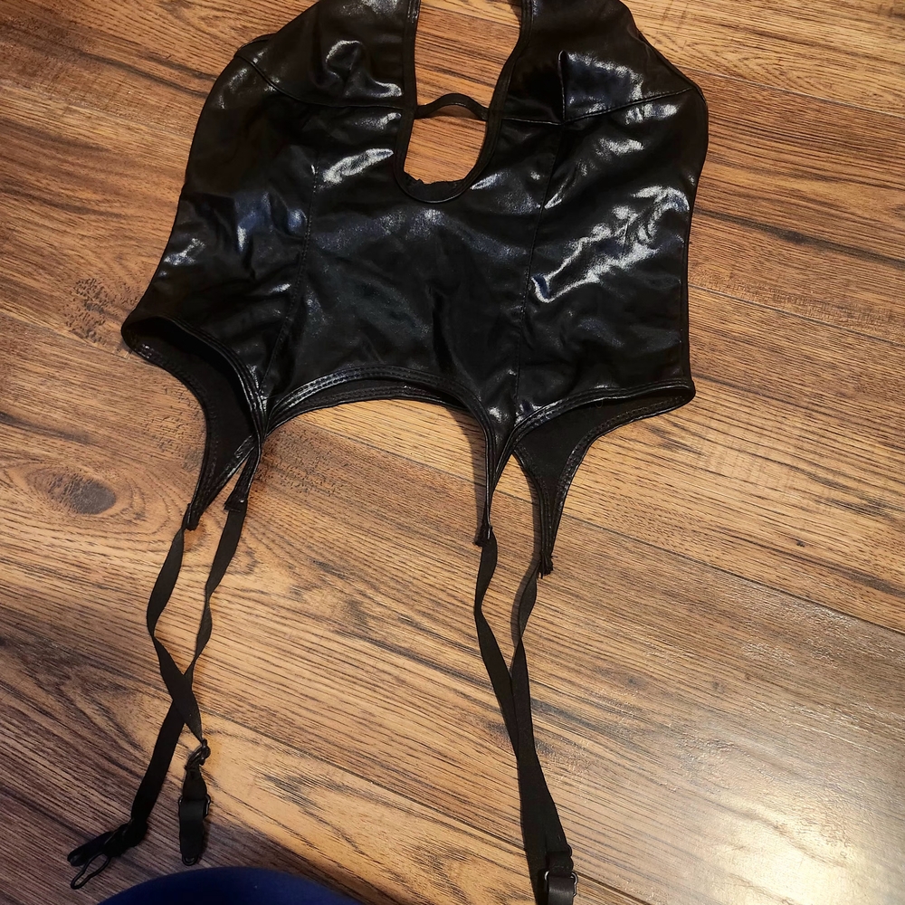 Sleek Black Women's Corset Top